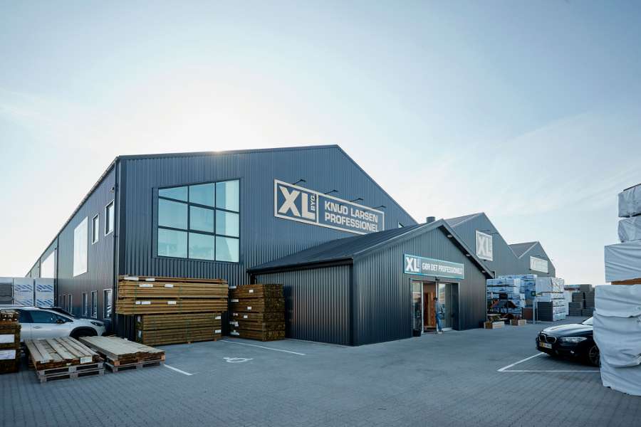 Baustoffexperte verkleidet sein Gebäude mit Stahlprofilen, XL-BYG Knud Larsen Professionel Roskilde, Gammel Marbjergvej 20, 4000 Roskilde, Dänemark